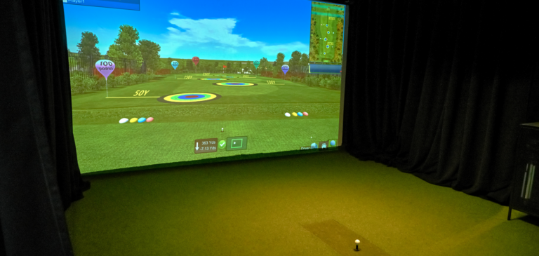 Read more about the article Tee Off Anytime: The Ultimate Indoor Golf Experience at Westgate Lanes